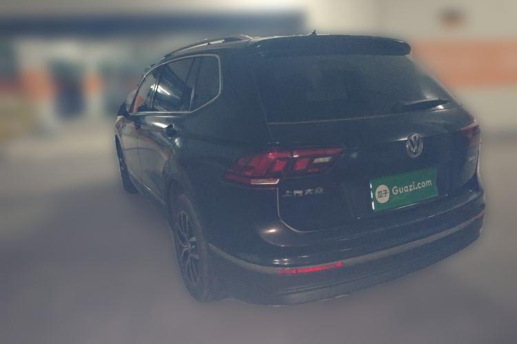 Used Volkswagen Tiguan L 2017 330TSI Automatic Two-Wheel Drive Luxury Edition Rear Left 45 Deg