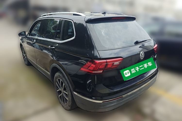 Used Volkswagen Tiguan L 2017 330TSI Automatic Two-Wheel Drive Comfort Edition Rear Left 45 Deg