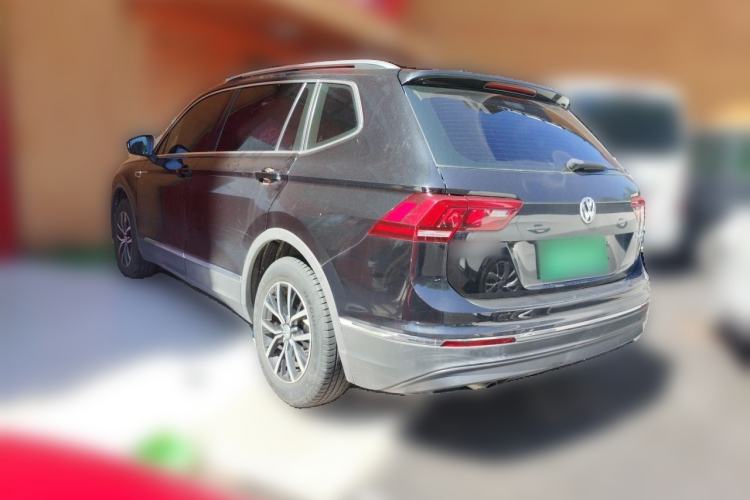 Used Volkswagen Tiguan L 2017 330TSI Automatic Two-Wheel Drive Luxury Edition Rear Left 45 Deg