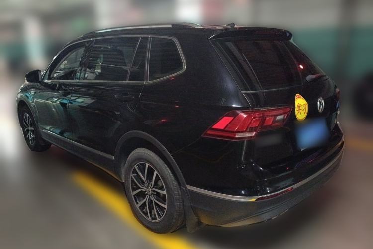 Used Volkswagen Tiguan L 2017 330TSI Automatic Two-Wheel Drive Luxury Edition Rear Left 45 Deg