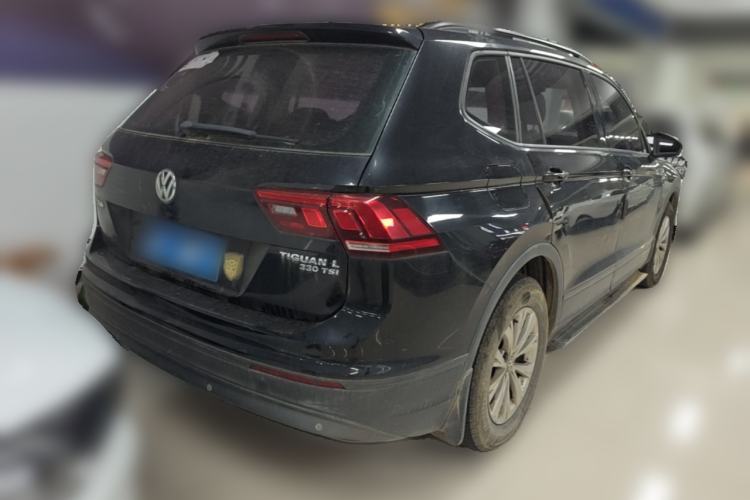 Used Volkswagen Tiguan L 2017 330TSI Automatic Two-Wheel Drive Luxury Edition Rear Right 45 Deg