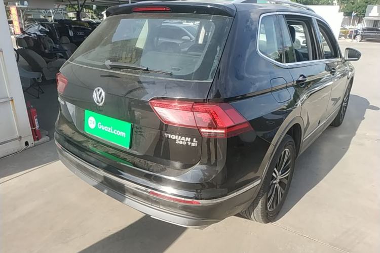 Used Volkswagen Tiguan L 2017 380TSI Automatic All-Wheel-Drive Luxury Edition Rear Right 45 Deg