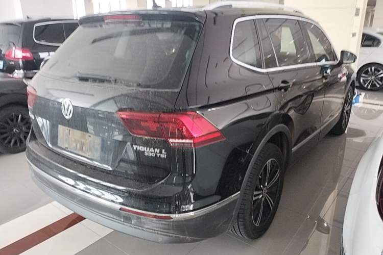 Used Volkswagen Tiguan L 2017 330TSI Automatic Two-Wheel Drive Flagship Edition Rear Right 45 Deg