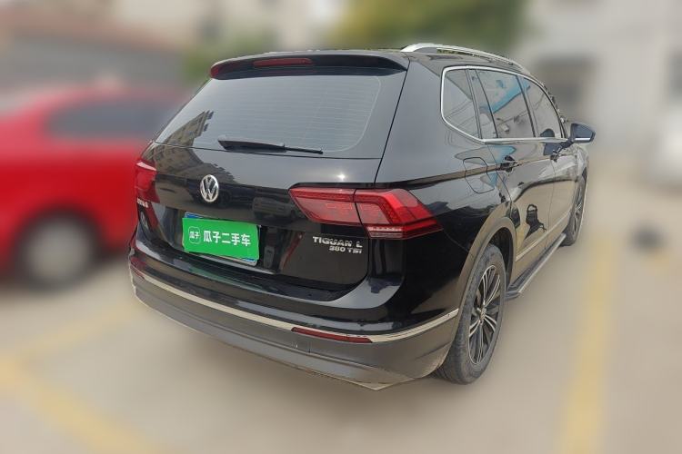 Used Volkswagen Tiguan L 2017 380TSI Automatic All-Wheel-Drive Luxury Edition Rear Right 45 Deg