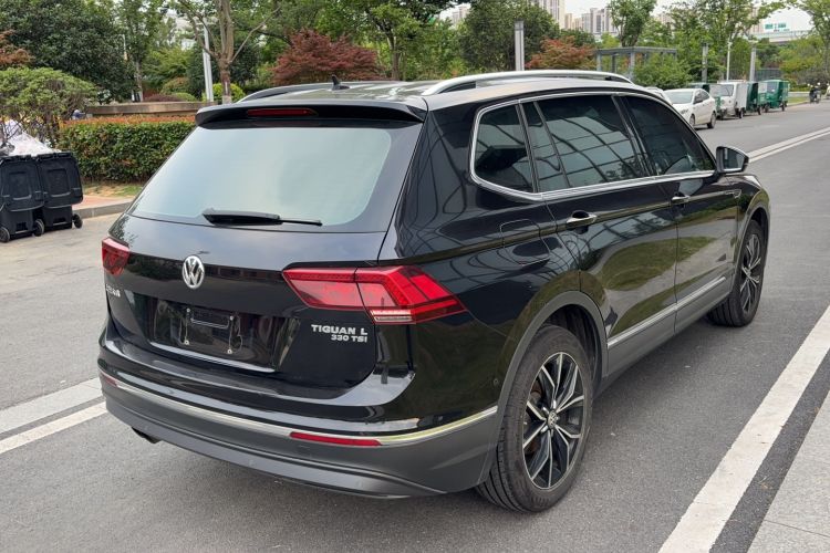 Used Volkswagen Tiguan L 2017 330TSI Automatic Two-Wheel Drive Flagship Edition Rear Right 45 Deg