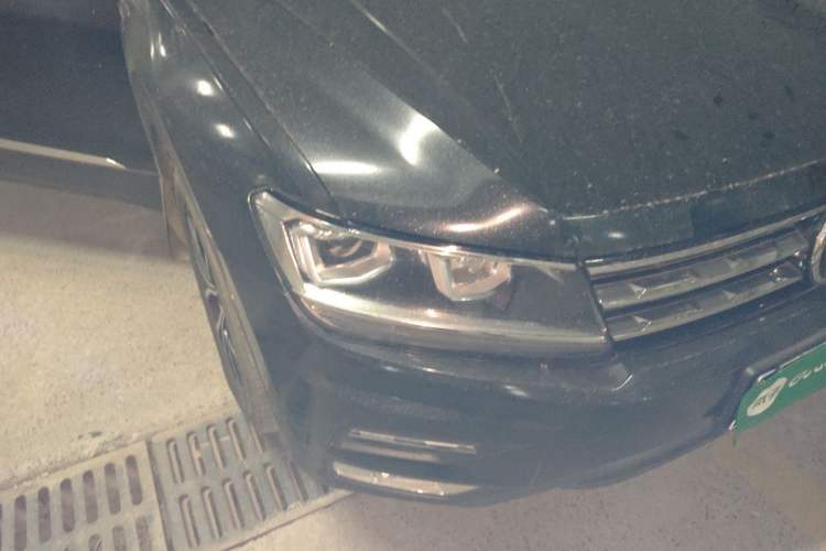 Used Volkswagen Tiguan L 2017 330TSI Automatic Two-Wheel Drive Luxury Edition Right Front Headlight