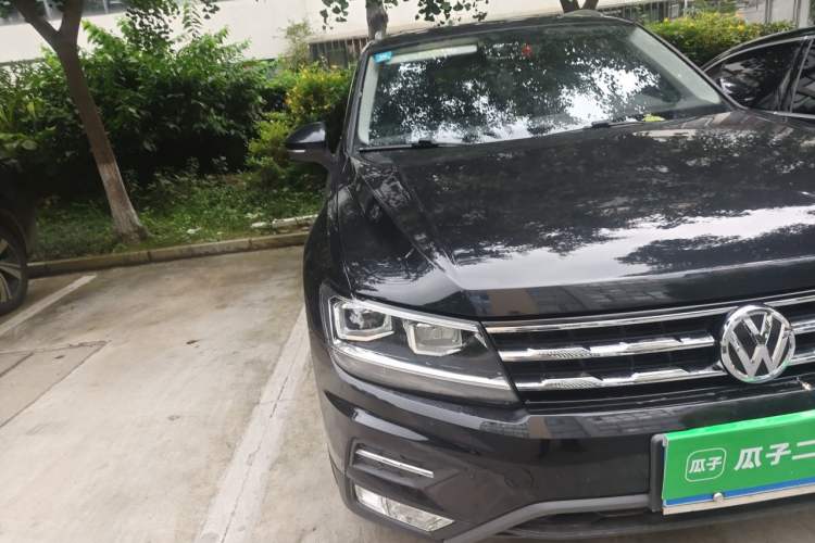 Used Volkswagen Tiguan L 2017 330TSI Automatic Two-Wheel Drive Luxury Edition Right Front Headlight