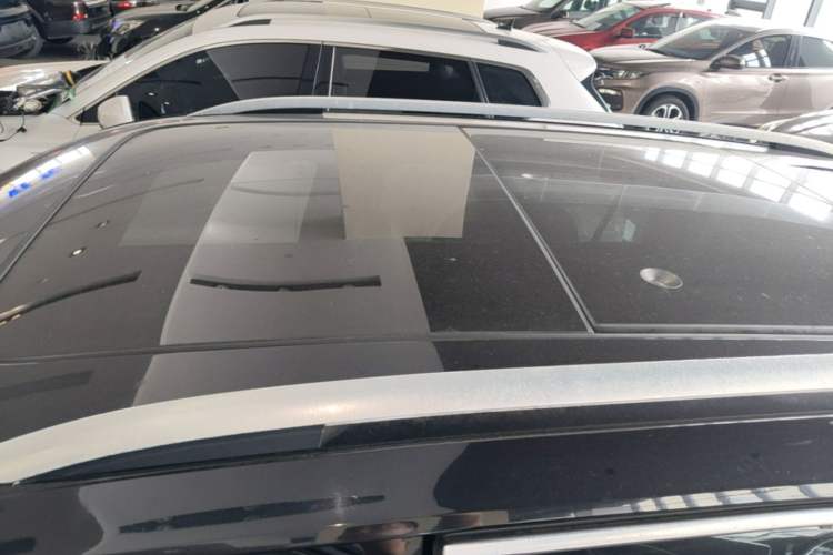 Used Volkswagen Tiguan L 2017 330TSI Automatic Two-Wheel Drive Flagship Edition Roof