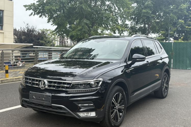 Ojetý Volkswagen Tiguan L 2017 380TSI Automatic All-Wheel-Drive Luxury Edition Guazi used car, China used car export, Used car for sale, Used  cars, Cheapest cars for sale