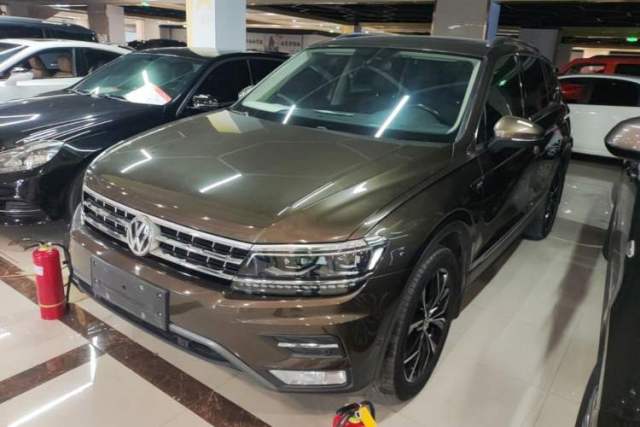 Używany Volkswagen Tiguan L 2017 380TSI Automatic All-Wheel-Drive Flagship Edition
