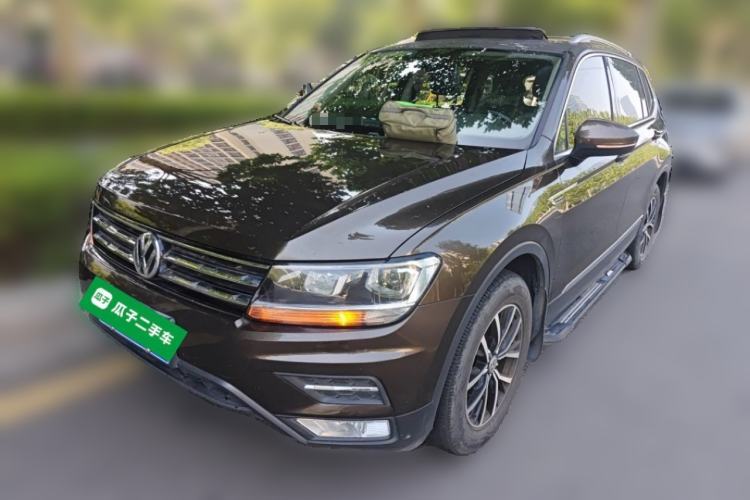 Used Volkswagen Tiguan L 2017 330TSI Automatic Two-Wheel Drive Luxury Edition Guazi used car, China used car export, Used car for sale, Used  cars, Cheapest cars for sale