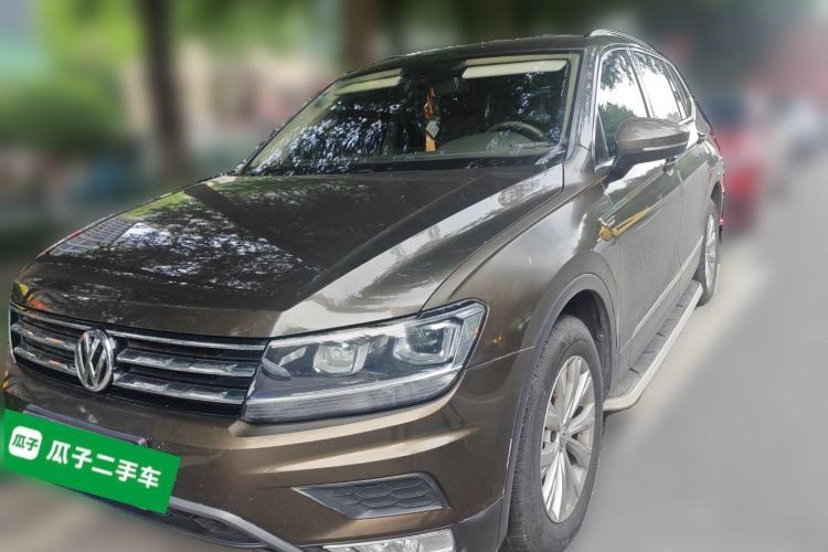 Used Volkswagen Tiguan L 2017 330TSI Automatic Two-Wheel Drive Luxury Edition Guazi used car, China used car export, Used car for sale, Used  cars, Cheapest cars for sale