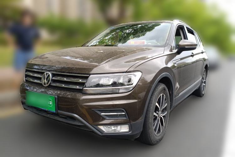 Used Volkswagen Tiguan L 2017 330TSI Automatic Two-Wheel Drive Luxury Edition Guazi used car, China used car export, Used car for sale, Used cars, Cheapest cars for sale