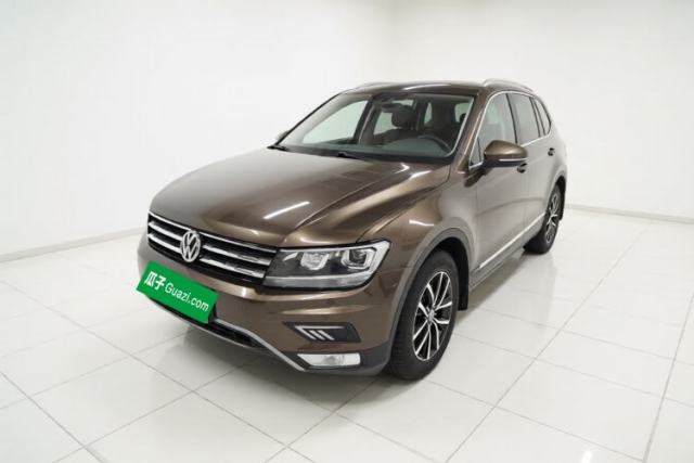 Volkswagen Tiguan L 2017 330TSI Automatic Two-Wheel Drive Comfort Edition مستعملة