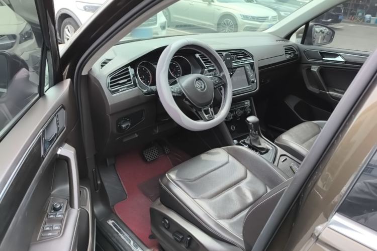 Used Volkswagen Tiguan L 2017 330TSI Automatic Two-Wheel Drive Flagship Edition Driver Seat