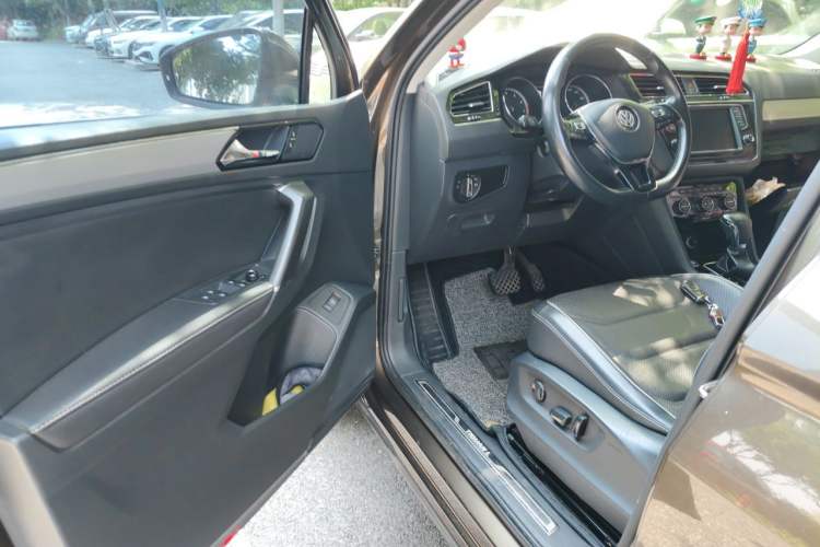 Used Volkswagen Tiguan L 2017 330TSI Automatic Two-Wheel Drive Flagship Edition Driver Seat