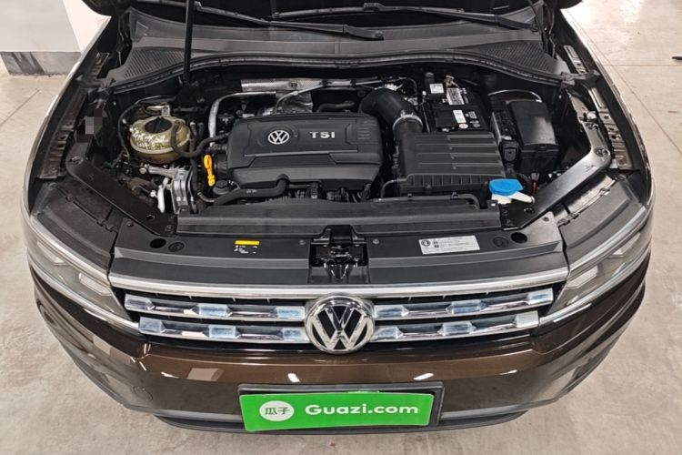 Used Volkswagen Tiguan L 2017 380TSI Automatic All-Wheel-Drive Luxury Edition Engine Bay