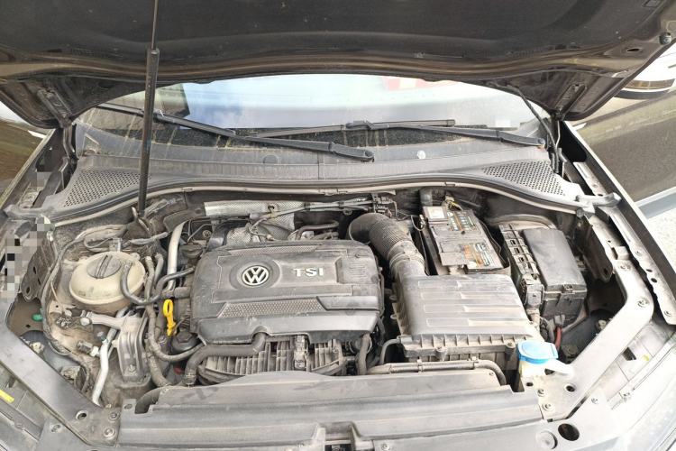 Used Volkswagen Tiguan L 2017 330TSI Automatic Two-Wheel Drive Luxury Edition Engine Bay