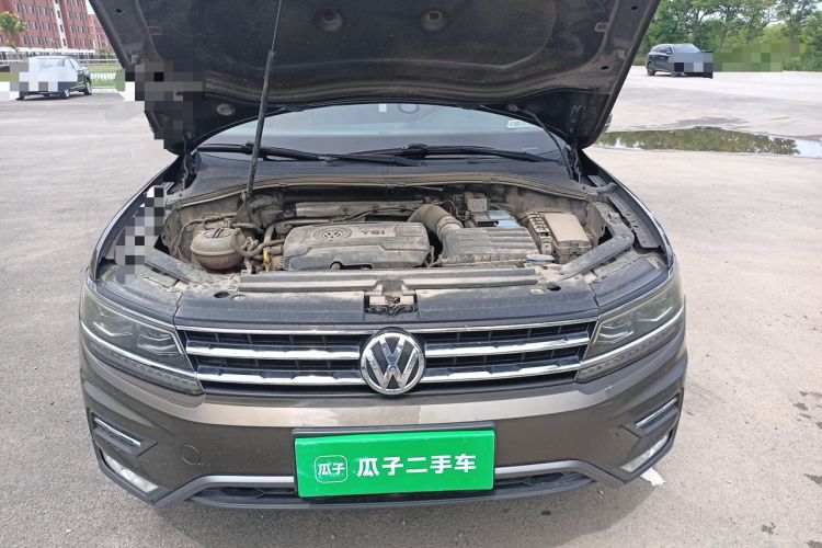 Used Volkswagen Tiguan L 2017 330TSI Automatic Two-Wheel Drive Luxury Edition Engine Bay