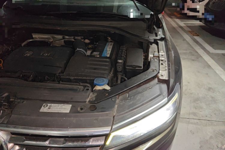 Used Volkswagen Tiguan L 2017 380TSI Automatic All-Wheel-Drive Flagship Edition Engine Bay Left