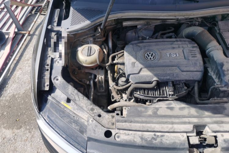 Used Volkswagen Tiguan L 2017 330TSI Automatic Two-Wheel Drive Luxury Edition Engine Bay Right