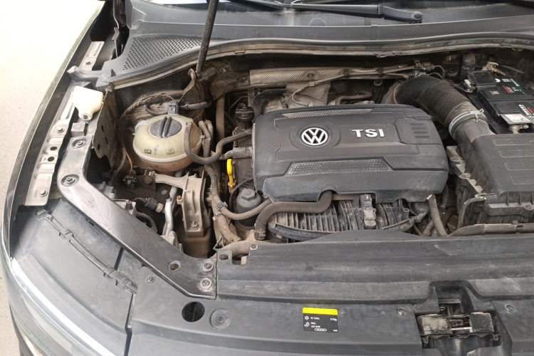 Used Volkswagen Tiguan L 2017 330TSI Automatic Two-Wheel Drive Flagship Edition Engine Bay Right