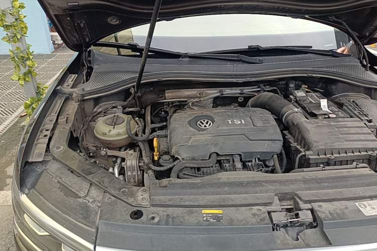 Used Volkswagen Tiguan L 2017 330TSI Automatic Two-Wheel Drive Flagship Edition Engine Bay Right