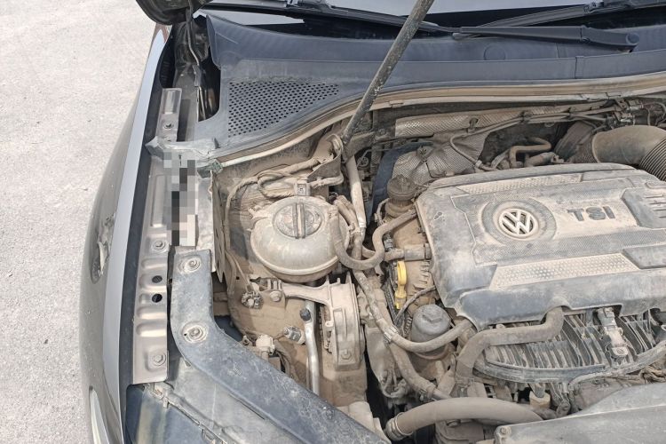 Used Volkswagen Tiguan L 2017 330TSI Automatic Two-Wheel Drive Luxury Edition Engine Bay Right