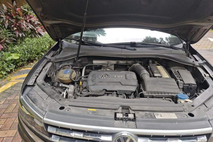 Used Volkswagen Tiguan L 2017 380TSI Automatic All-Wheel Drive Supreme Flagship Edition Engine Bay Right