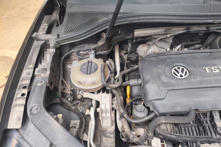 Used Volkswagen Tiguan L 2017 330TSI Automatic Two-Wheel Drive Luxury Edition Engine Bay Right