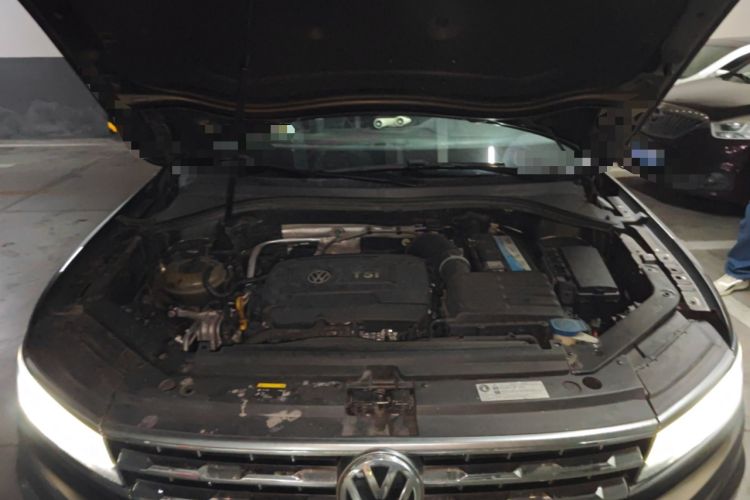 Used Volkswagen Tiguan L 2017 380TSI Automatic All-Wheel-Drive Flagship Edition Engine Bay