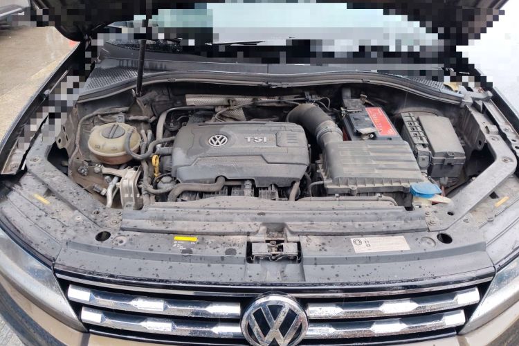 Used Volkswagen Tiguan L 2017 330TSI Automatic Two-Wheel Drive Luxury Edition Engine Bay