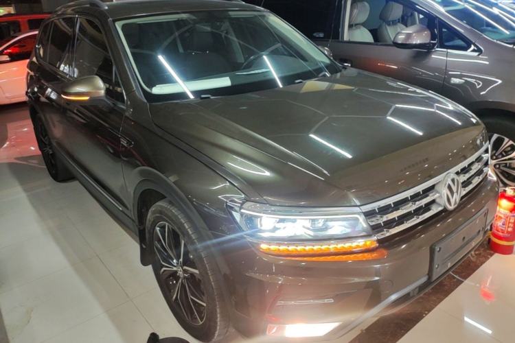 Used Volkswagen Tiguan L 2017 380TSI Automatic All-Wheel-Drive Flagship Edition Exterior 1