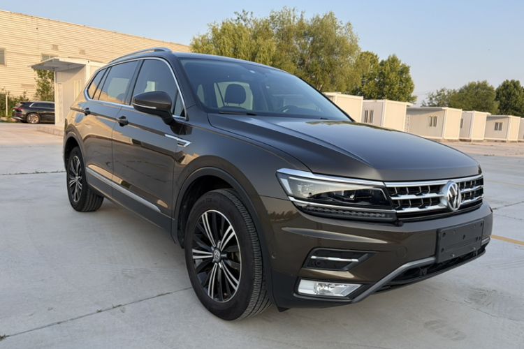Used Volkswagen Tiguan L 2017 330TSI Automatic Two-Wheel Drive Flagship Edition Exterior 1