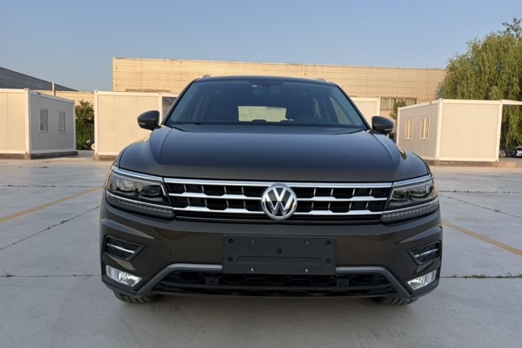 Used Volkswagen Tiguan L 2017 330TSI Automatic Two-Wheel Drive Flagship Edition Exterior 2