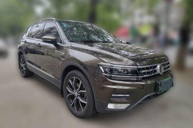 Used Volkswagen Tiguan L 2017 380TSI Automatic All-Wheel Drive Supreme Flagship Edition Exterior 2