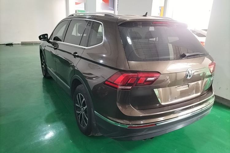 Used Volkswagen Tiguan L 2017 330TSI Automatic Two-Wheel Drive Luxury Edition Exterior 2