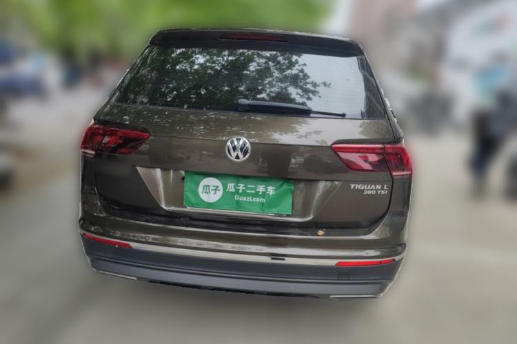Used Volkswagen Tiguan L 2017 380TSI Automatic All-Wheel Drive Supreme Flagship Edition Exterior 4