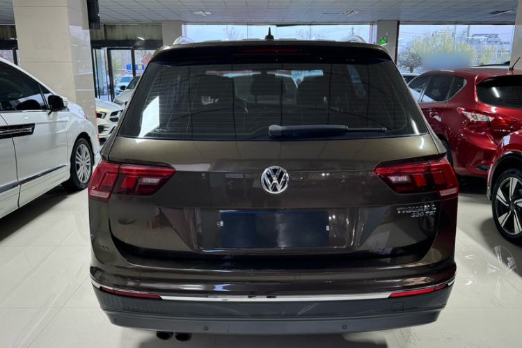 Used Volkswagen Tiguan L 2017 330TSI Automatic Two-Wheel Drive Luxury Edition Exterior 5