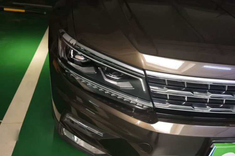 Used Volkswagen Tiguan L 2017 330TSI Automatic Two-Wheel Drive Flagship Edition Exterior 6