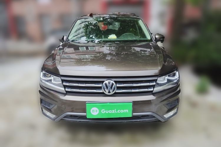 Used Volkswagen Tiguan L 2017 330TSI Automatic Two-Wheel Drive Luxury Edition Front