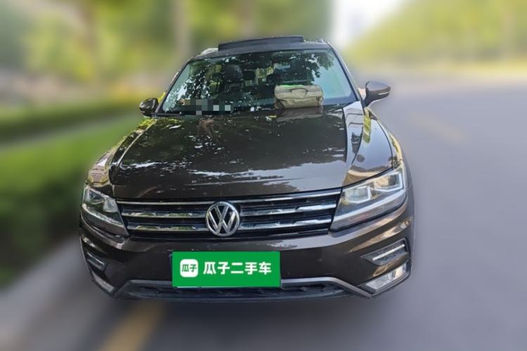 Used Volkswagen Tiguan L 2017 330TSI Automatic Two-Wheel Drive Luxury Edition Front