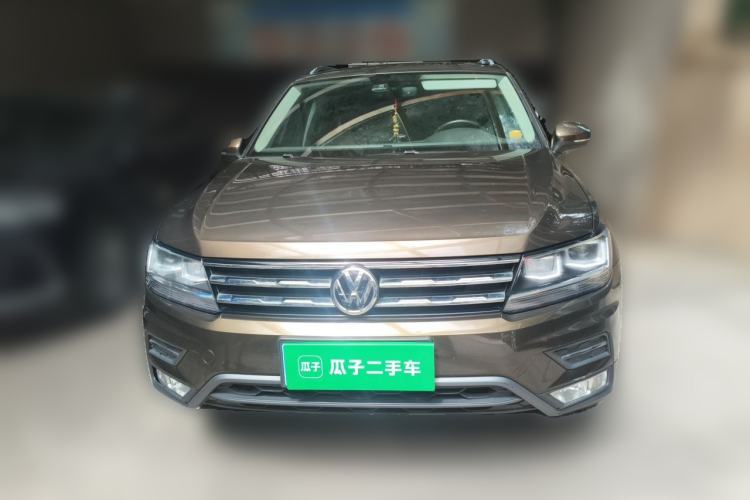 Used Volkswagen Tiguan L 2017 330TSI Automatic Two-Wheel Drive Luxury Edition Front