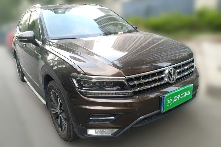 Used Volkswagen Tiguan L 2017 330TSI Automatic Two-Wheel Drive Flagship Edition Front Right 45 Deg