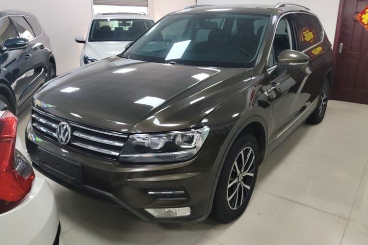 Used Volkswagen Tiguan L 2017 330TSI Automatic Two-Wheel Drive Luxury Edition Guazi used car, China used car export, Used car for sale, Used cars, Cheapest cars for sale