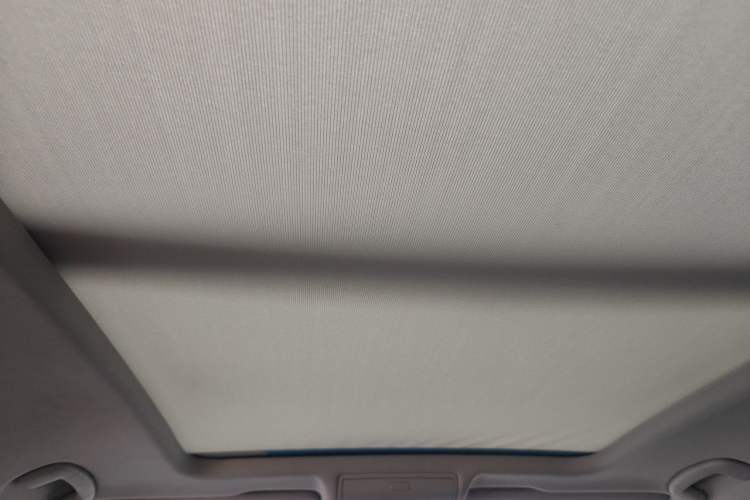 Used Volkswagen Tiguan L 2017 330TSI Automatic Two-Wheel Drive Luxury Edition Headliner