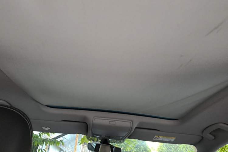 Used Volkswagen Tiguan L 2017 330TSI Automatic Two-Wheel Drive Luxury Edition Headliner