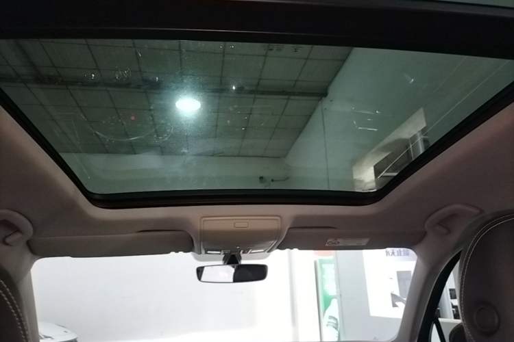 Used Volkswagen Tiguan L 2017 330TSI Automatic Two-Wheel Drive Luxury Edition Headliner
