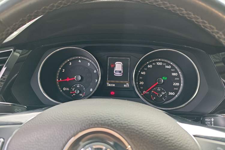 Used Volkswagen Tiguan L 2017 330TSI Automatic Two-Wheel Drive Luxury Edition Instrument Cluster