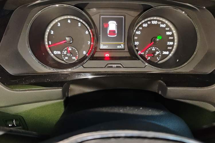 Used Volkswagen Tiguan L 2017 330TSI Automatic Two-Wheel Drive Luxury Edition Instrument Cluster